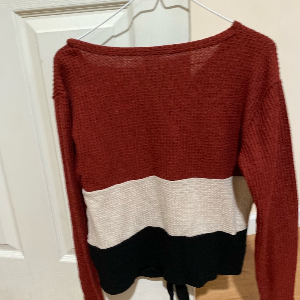 Sweater - Picture 3 of 4